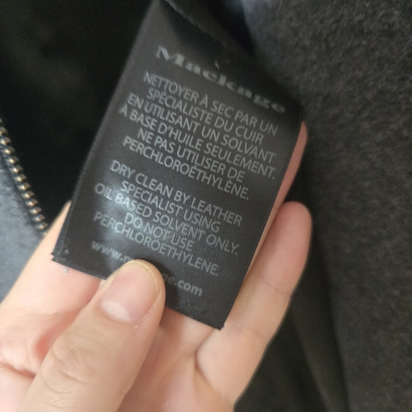 Elegant Gray Mackage Wool Coat With Detachtable Collar and Leather Belt - Picture 6 of 7